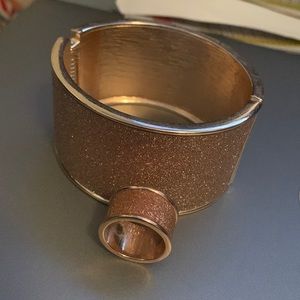 Like new rose gold glitter bracelet and ring